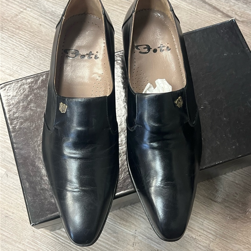 Men's Foti Black genuine Leather Italian Shoes.